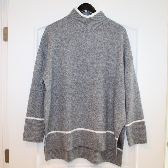 Express tunic sweater (women’s L) - Picture 2 of 9